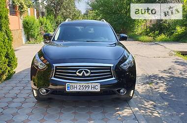 Infiniti QX70 Premium 2013