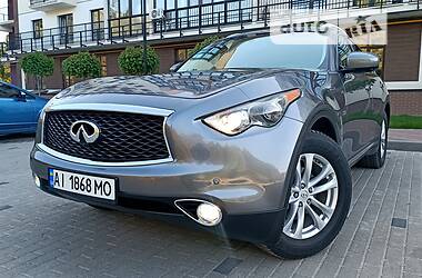 Infiniti QX70  2015