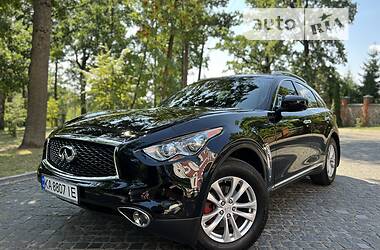 Infiniti QX70  2014