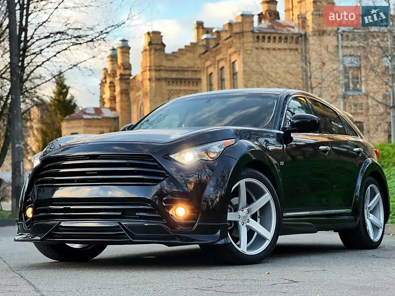 Infiniti QX70