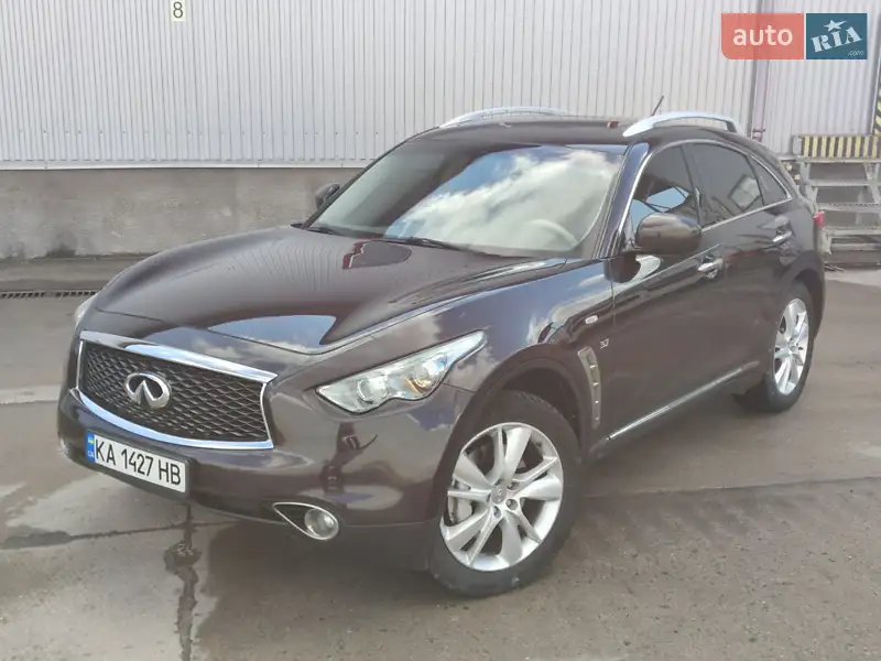 Infiniti QX70 2013