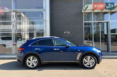 Infiniti QX70  2013