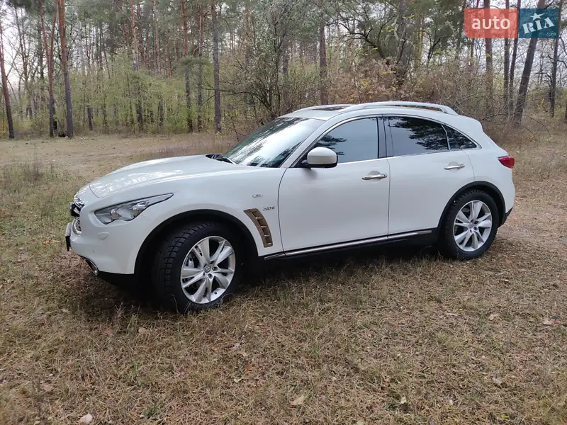 Infiniti QX70 2014
