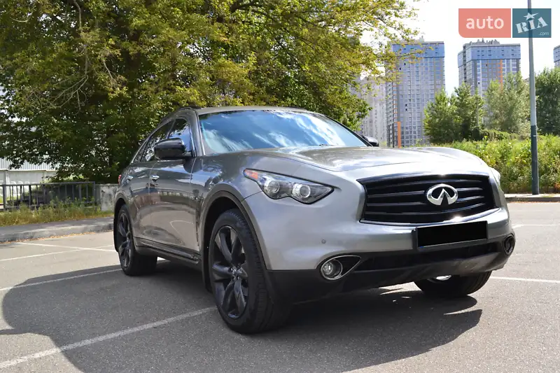 Infiniti QX70 2014