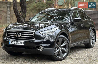 Infiniti QX70  2013