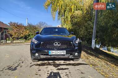 Infiniti QX70 2016