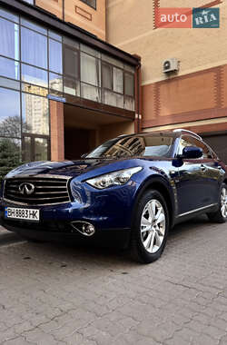 Infiniti QX70  2016