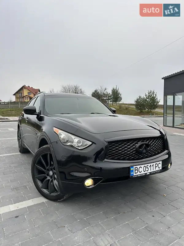 Infiniti QX70
