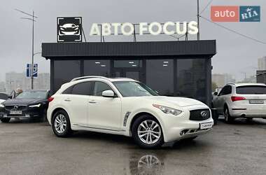 Infiniti QX70 2015