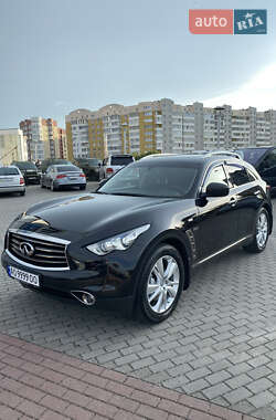 Infiniti QX70  2016