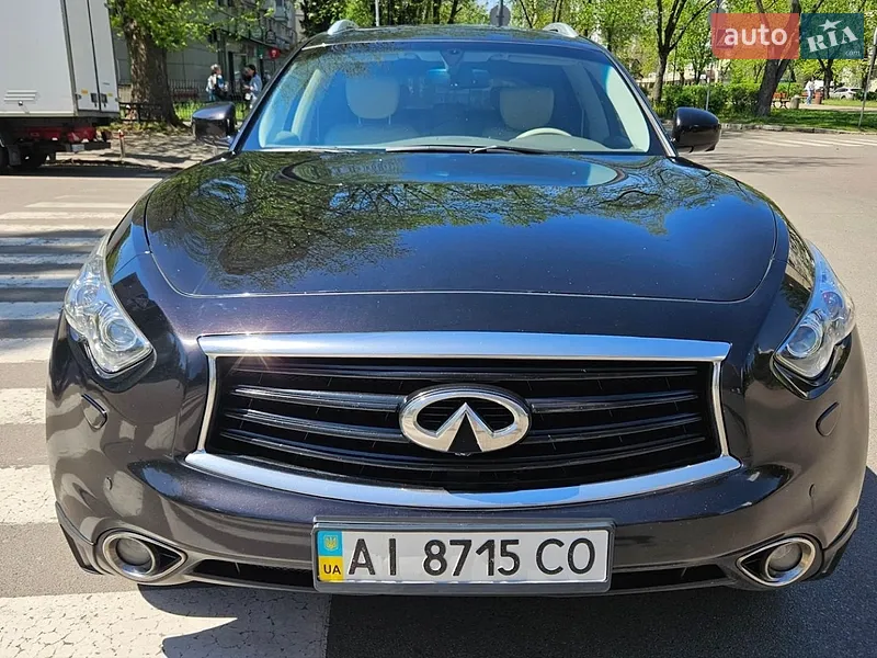 Infiniti QX70 2014