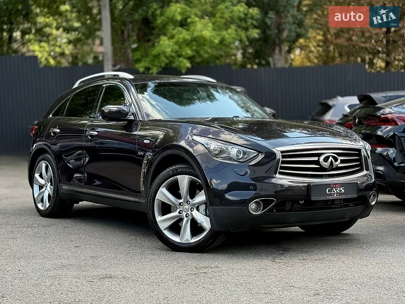 Infiniti QX70