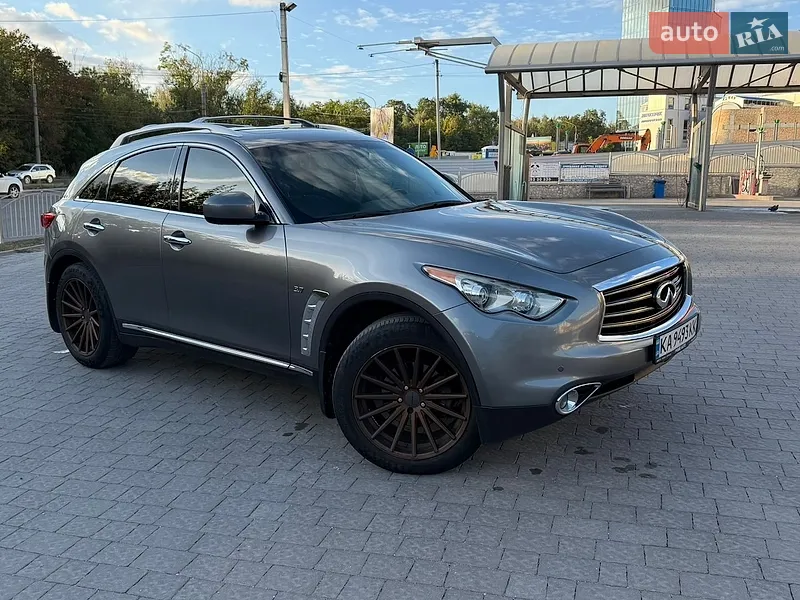 Infiniti QX70 2014