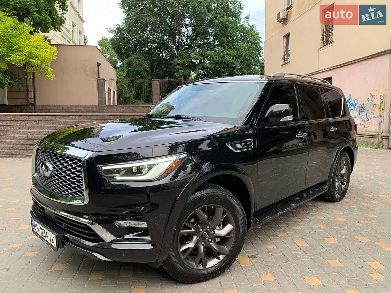 2018 Infiniti QX80 - мініатюра 2
