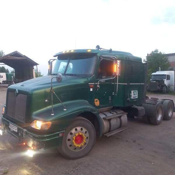 International 9200