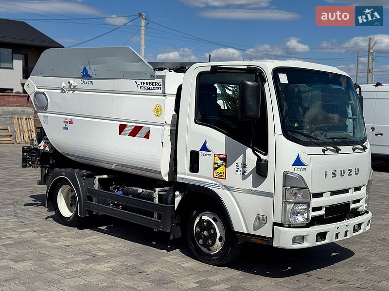 Isuzu NLR