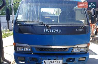 Isuzu NQR  2006