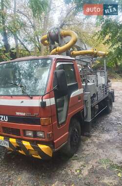 Isuzu NQR 1997