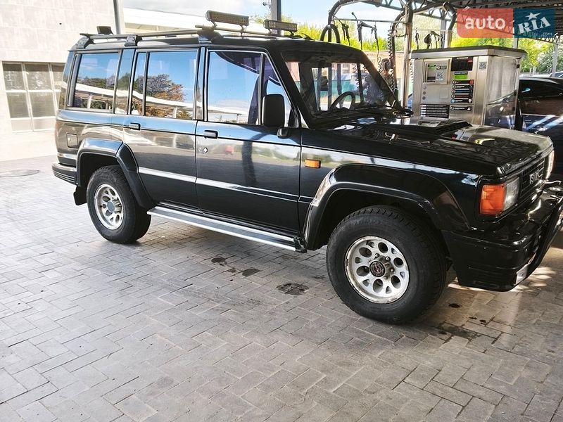 Внедорожник / Кроссовер Isuzu Trooper 1986 в Лубнах