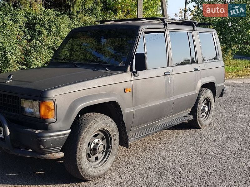 Isuzu Trooper 1989