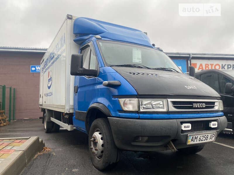 Вантажний фургон Iveco 65C17