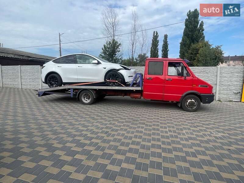 Автовоз Iveco Daily