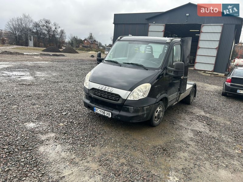 Тягач Iveco Daily