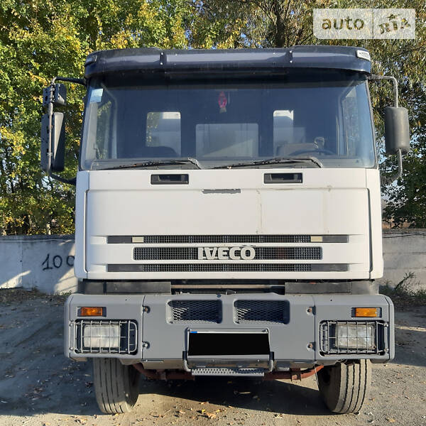 Спецтехніка Iveco EuroTrakker