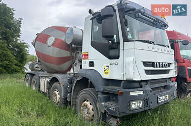Iveco Trakker  2011