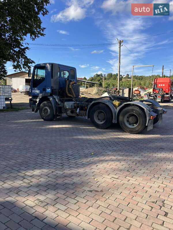 Тягач Iveco Trakker