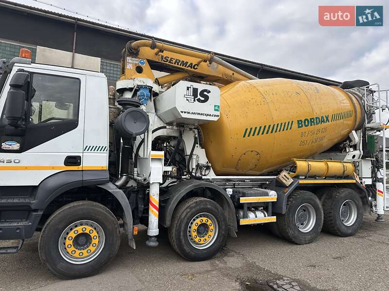 Спецтехніка Iveco Trakker