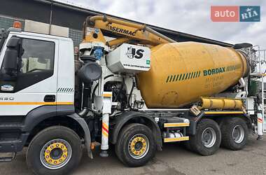 Бетононасос Iveco Trakker 2007 в Черновцах Бетононасос Iveco Trakker 2007 в Черновцах