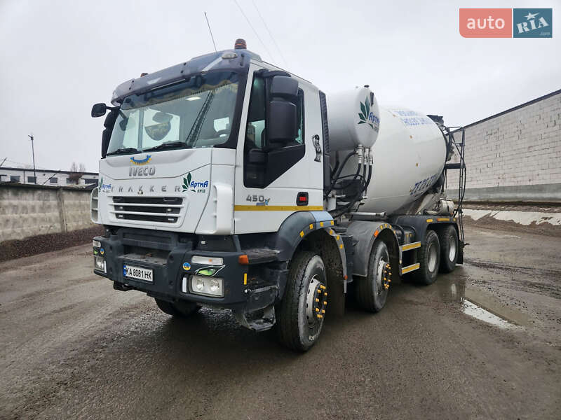 Спецтехніка Iveco Trakker
