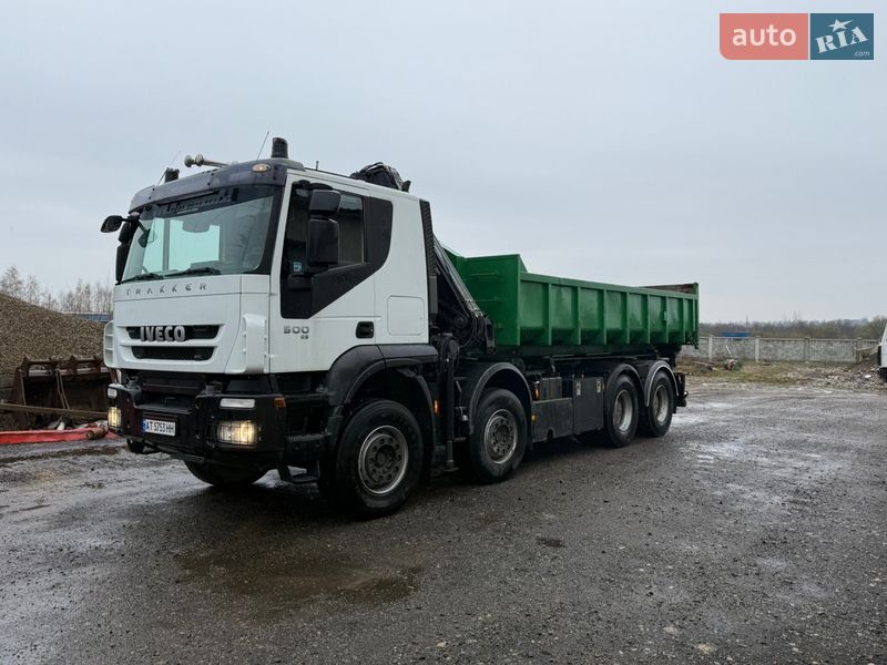 Кран-манипулятор Iveco Trakker