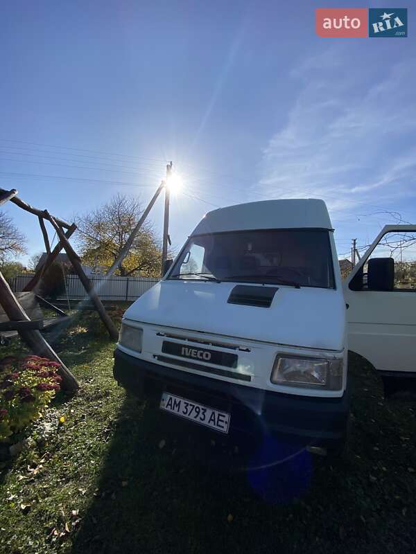 Вантажний фургон Iveco TurboDaily
