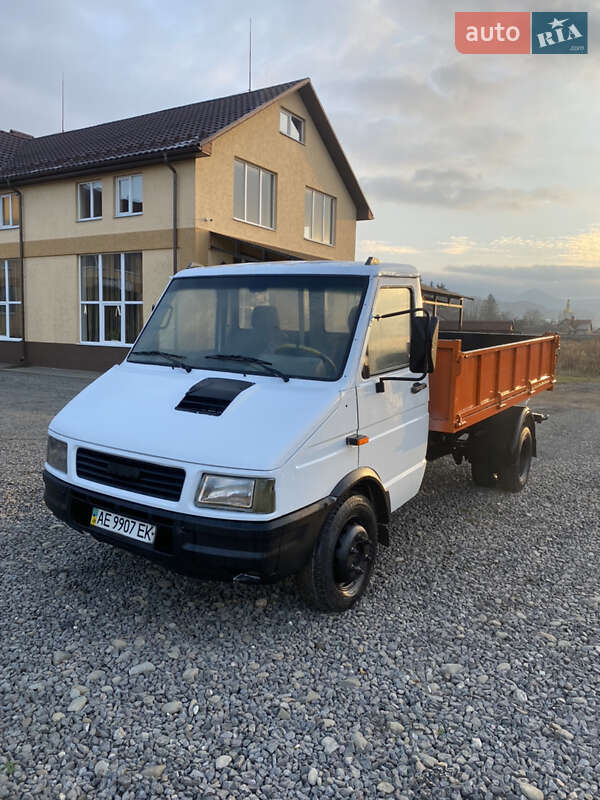 Самосвал Iveco TurboDaily