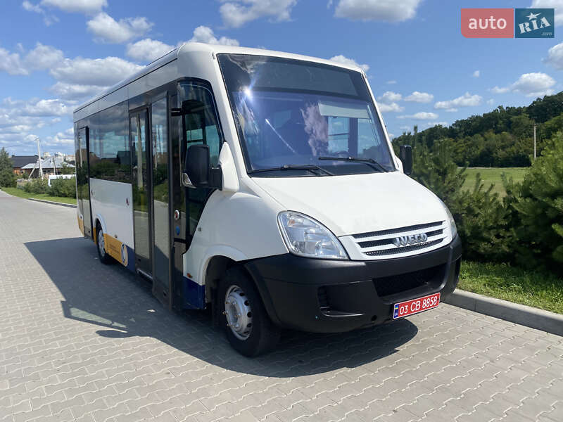Городской автобус Iveco Wing