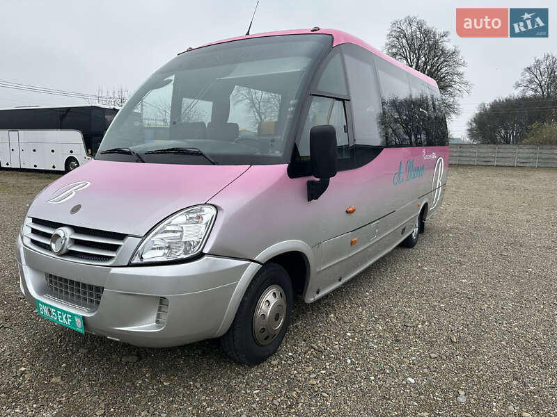 Автобуси Iveco Wing