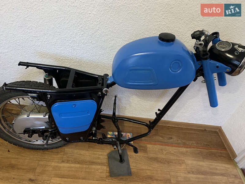 Грузовые мотороллеры, мотоциклы, скутеры, мопеды ИЖ Планета 3