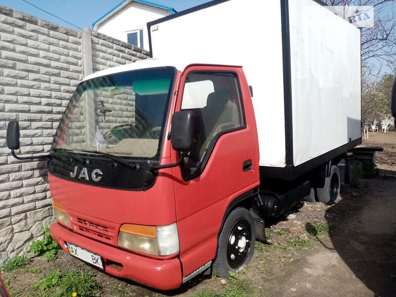 Шасі JAC HFC 1020K