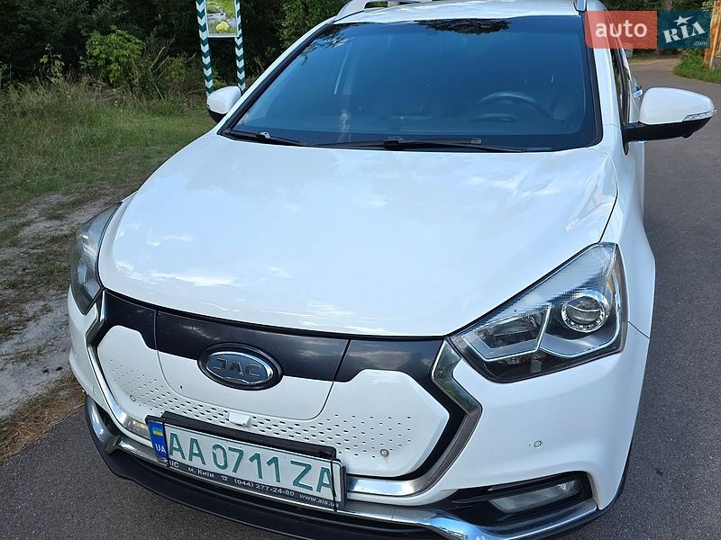 JAC iEV7S