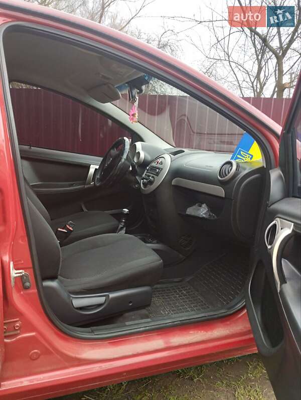 Хэтчбек JAC J2 2013 в Старой Синяве