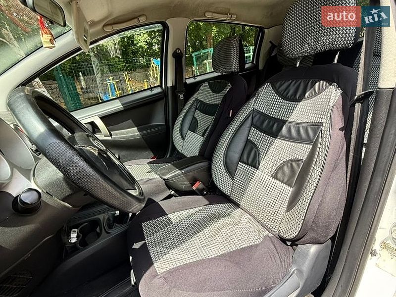 Хетчбек JAC J2 2013 в Одесі