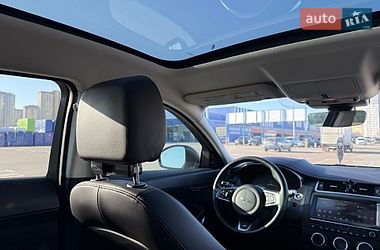 Внедорожник / Кроссовер Jaguar E-Pace 2019 в Киеве фото 9 Внедорожник / Кроссовер Jaguar E-Pace 2019 в Киеве