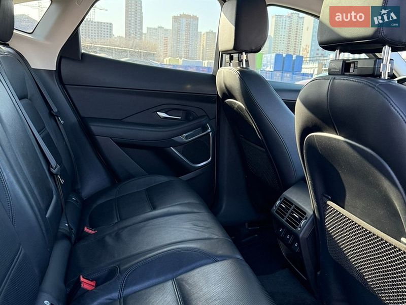 Внедорожник / Кроссовер Jaguar E-Pace 2019 в Киеве фото 11 Внедорожник / Кроссовер Jaguar E-Pace 2019 в Киеве
