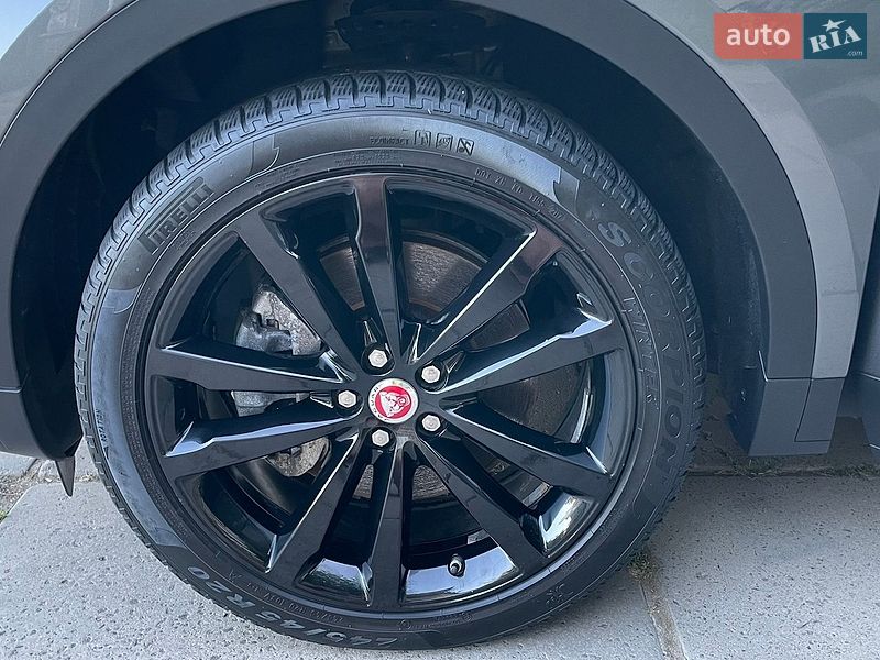 Внедорожник / Кроссовер Jaguar E-Pace 2019 в Хотине