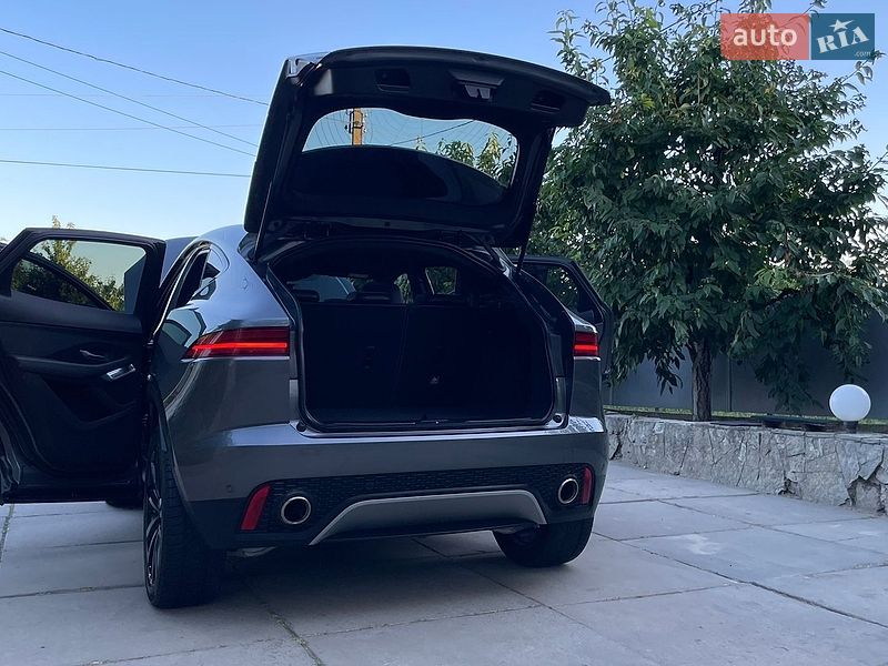 Внедорожник / Кроссовер Jaguar E-Pace 2019 в Хотине