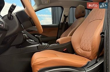 Позашляховик / Кросовер Jaguar E-Pace 2018 в Львові