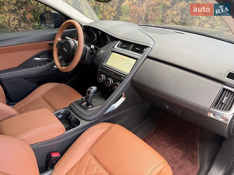 Позашляховик / Кросовер Jaguar E-Pace 2018 в Львові