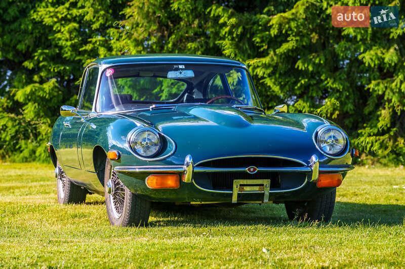 Купе Jaguar E-Type